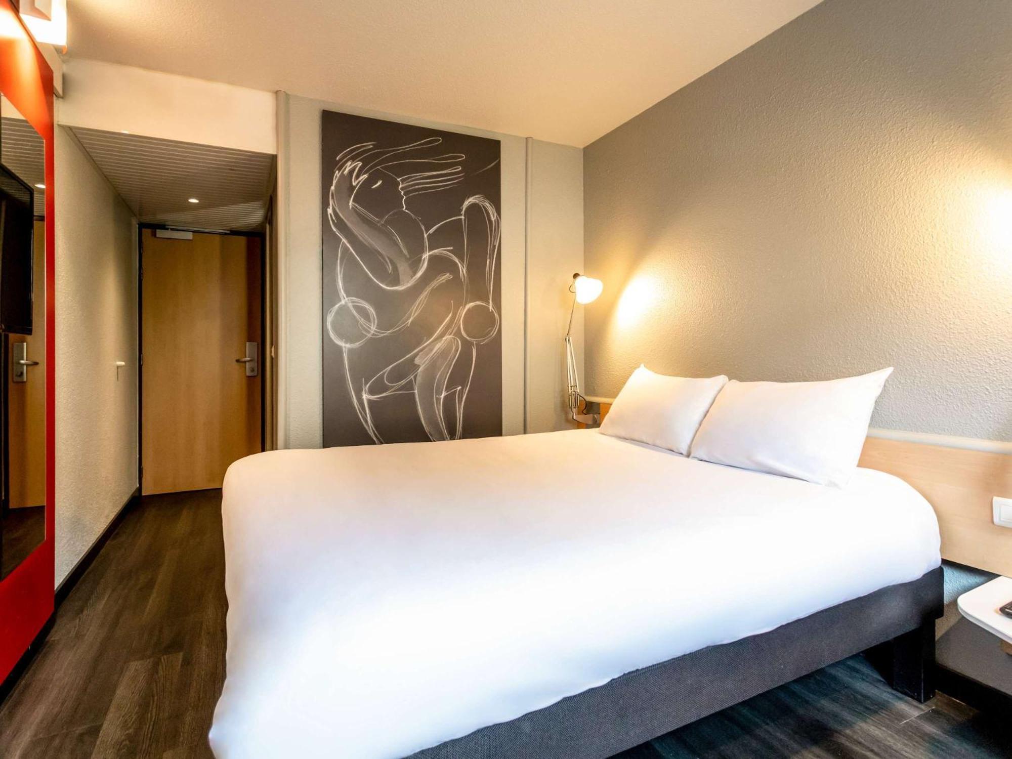 Ibis Bourges Centre Hotel Exterior photo